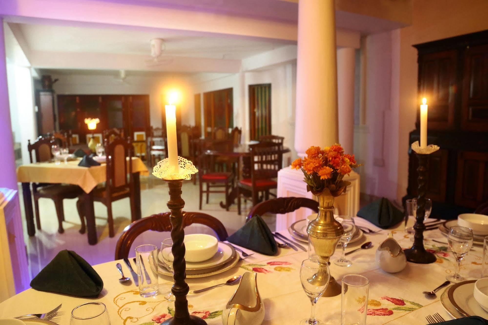 Villa Ceylon Негомбо Экстерьер фото